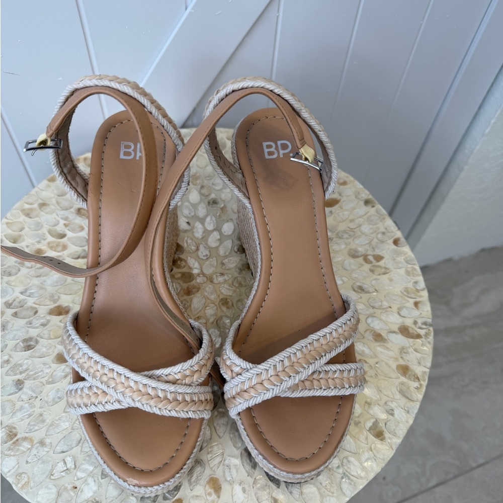 BP  Sandals Wedges  Platform  Neutral Casual Summer Size 7 - Picture 2 of 15